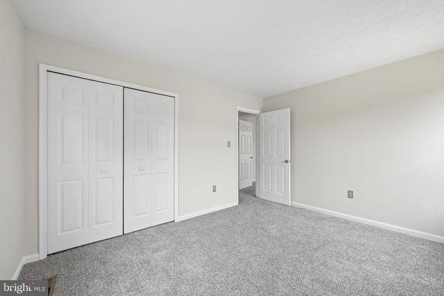 104 KAPOK CIR, Winchester, VA 22602