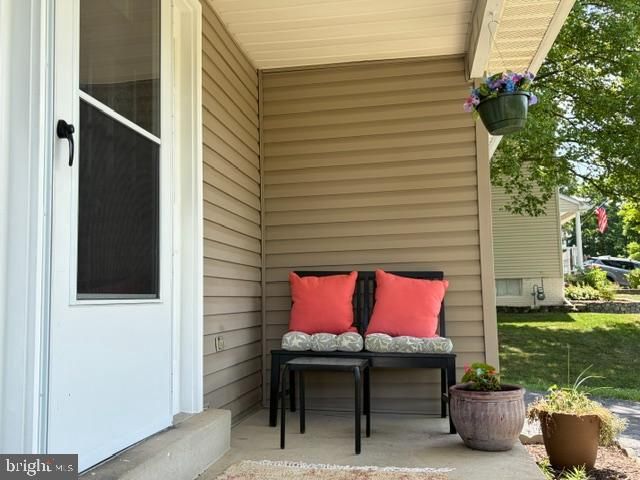 104 KAPOK CIR, Winchester, VA 22602