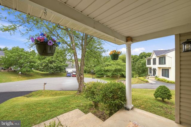 104 KAPOK CIR, Winchester, VA 22602