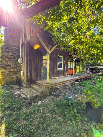 2971 Pottsville Road, Springfield, KY 40069