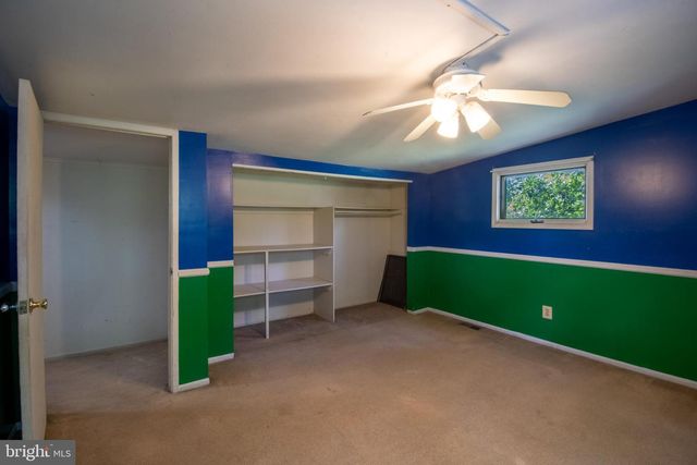 102 MIDDLE CROSS TRL, Harpers Ferry, WV 25425