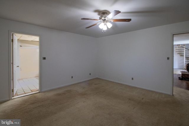 102 MIDDLE CROSS TRL, Harpers Ferry, WV 25425