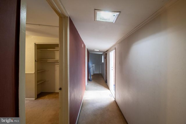 102 MIDDLE CROSS TRL, Harpers Ferry, WV 25425