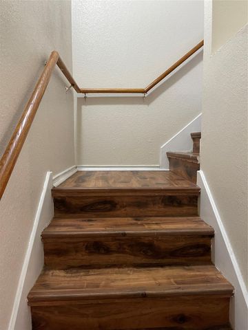 1013 Christopher ST A, Round Rock, TX 78681