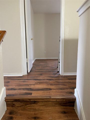 1013 Christopher ST A, Round Rock, TX 78681