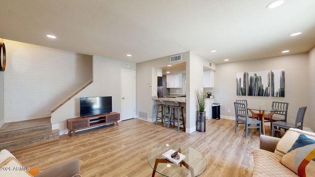 4216 N 81ST Street, Scottsdale, AZ 85251