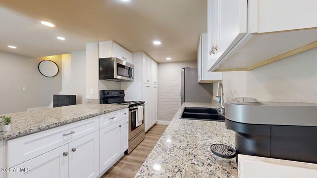 4216 N 81ST Street, Scottsdale, AZ 85251