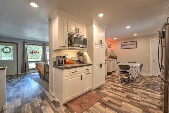 1825 12th St. SW, Minot, ND 58701