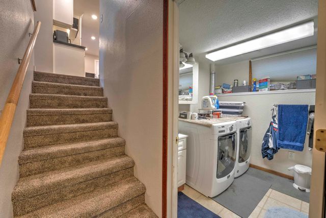 1825 12th St. SW, Minot, ND 58701