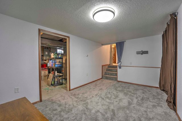 1825 12th St. SW, Minot, ND 58701