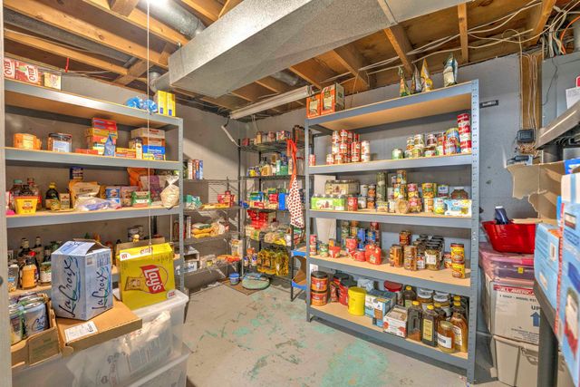 1825 12th St. SW, Minot, ND 58701