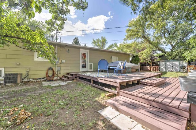1825 12th St. SW, Minot, ND 58701