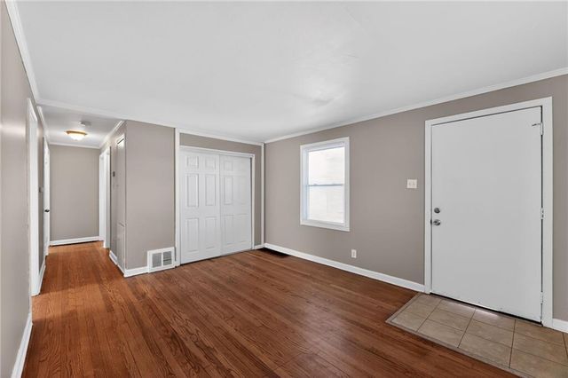 7717 SNI-A-BAR Terrace, Kansas City, MO 64129