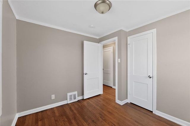 7717 SNI-A-BAR Terrace, Kansas City, MO 64129