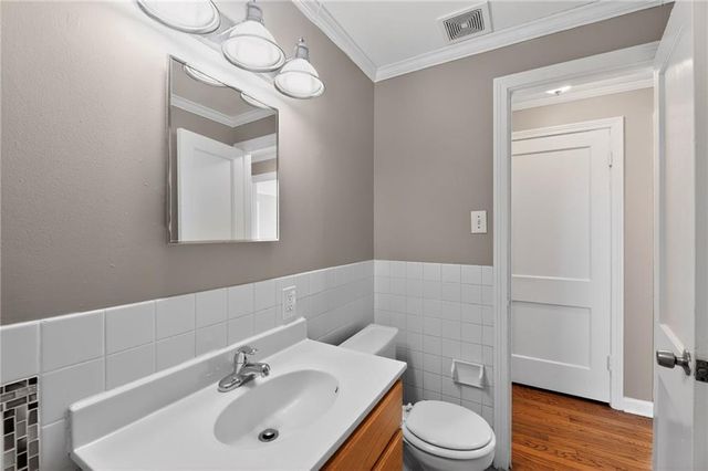 7717 SNI-A-BAR Terrace, Kansas City, MO 64129