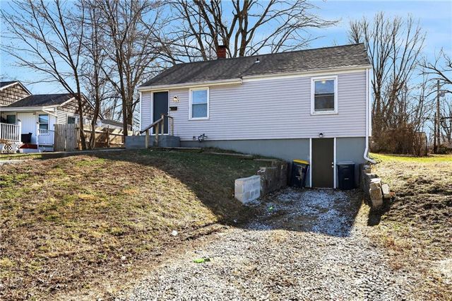 7717 SNI-A-BAR Terrace, Kansas City, MO 64129