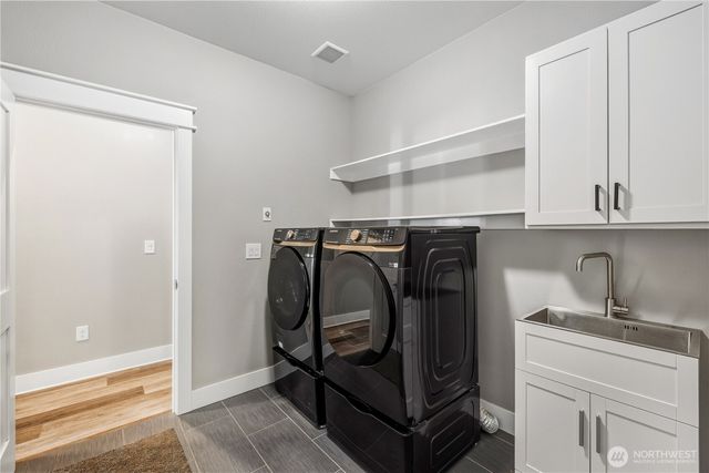 45615 162nd Avenue E, Eatonville, WA 98328