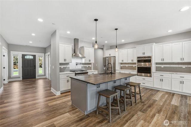 45615 162nd Avenue E, Eatonville, WA 98328