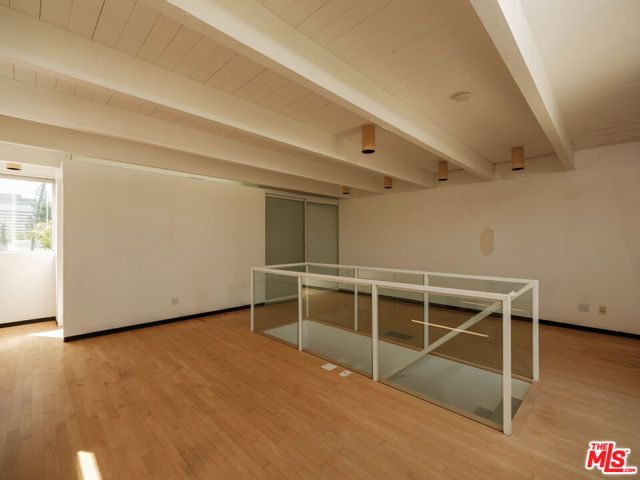 12217 Dorothy Street, Los Angeles, CA 90049