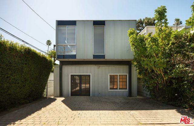 12217 Dorothy Street, Los Angeles, CA 90049