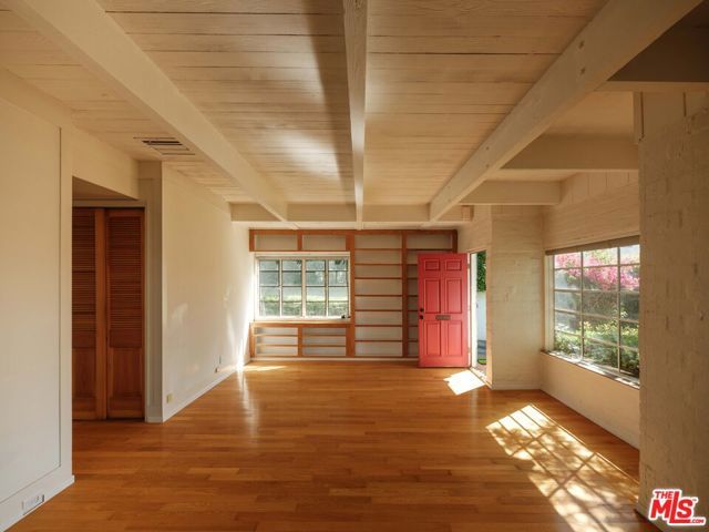 12217 Dorothy Street, Los Angeles, CA 90049