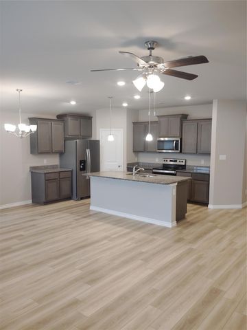 2137 Chief Street, Bryan, TX 77807