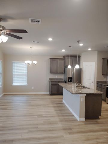 2137 Chief Street, Bryan, TX 77807