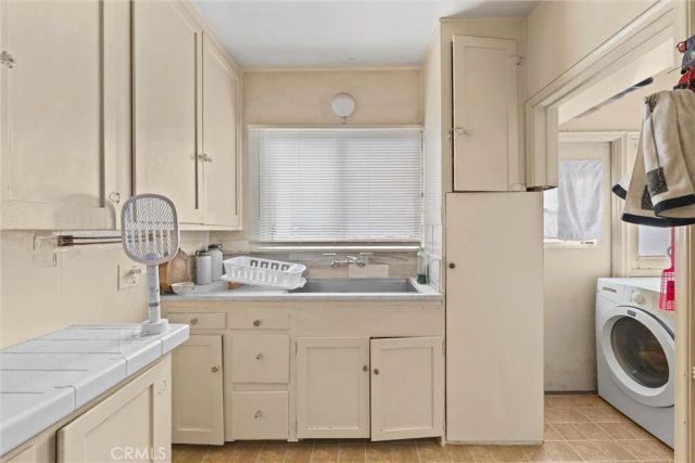 3562 Orange, Long Beach, CA 90807