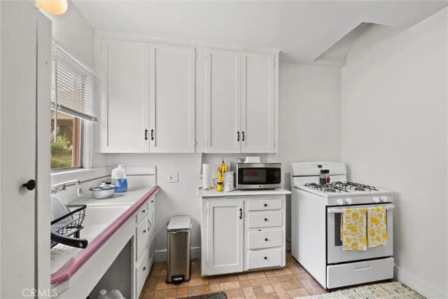 3562 Orange, Long Beach, CA 90807