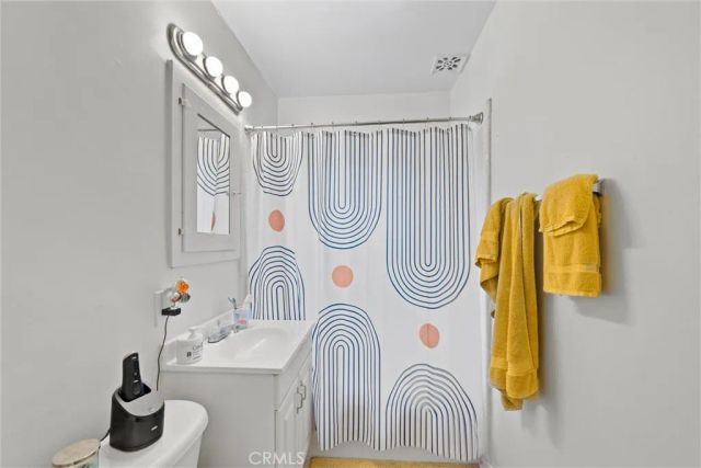 3562 Orange, Long Beach, CA 90807
