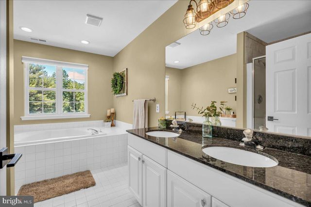 48 MEETINGHOUSE CT, Shamong, NJ 08088