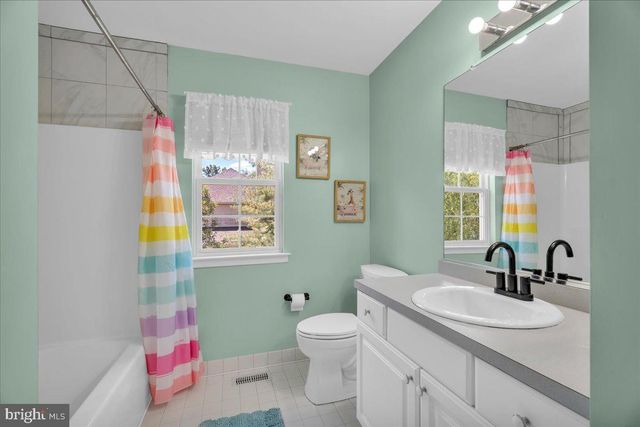 48 MEETINGHOUSE CT, Shamong, NJ 08088