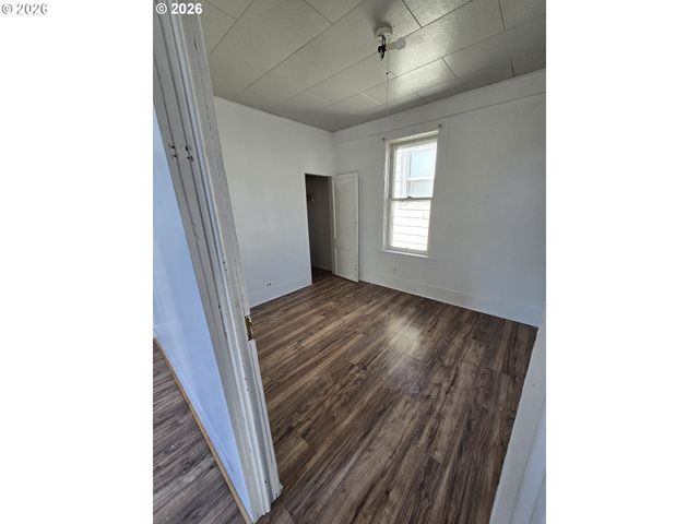 1908 ADAMS Ave, La Grande, OR 97850