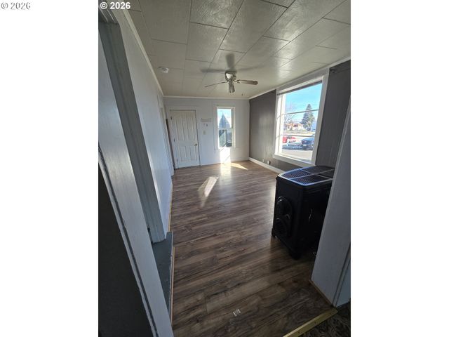 1908 ADAMS Ave, La Grande, OR 97850