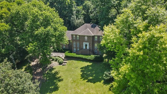 1133 Cross Creek Dr, Franklin, TN 37067