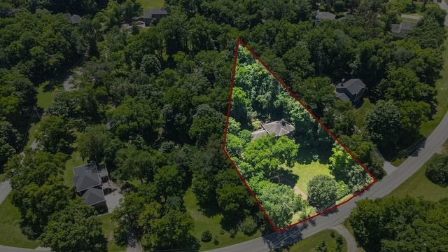 1133 Cross Creek Dr, Franklin, TN 37067