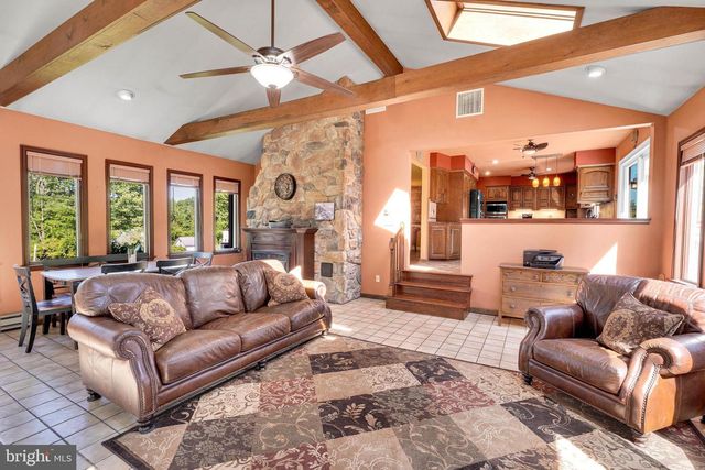 2394 HILL RD, Perkiomenville, PA 18074