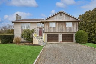 440 Pine Neck Road, Southold, NY 11971