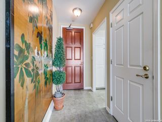 1 Towers Park Ln Apt 1917, San Antonio, TX 78209