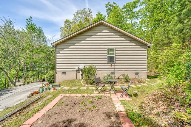111 Levi Drive, Dalton, GA 30720