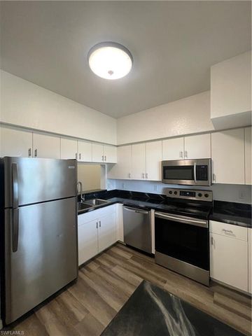 8555 Bernwood Cove LOOP 112, Fort Myers, FL 33966