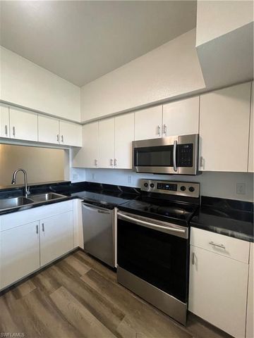 8555 Bernwood Cove LOOP 112, Fort Myers, FL 33966