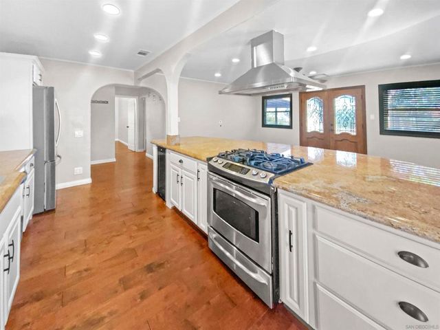 2541 Haller St, San Diego, CA 92104