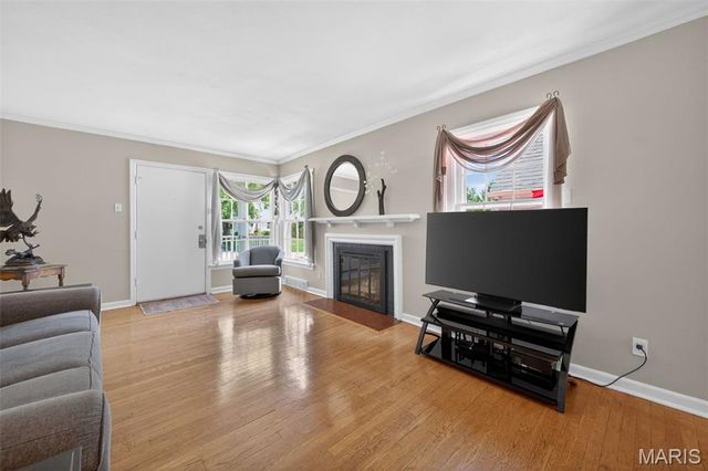 570 Southbrook Drive, St Louis, MO 63122