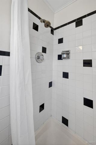 570 Southbrook Drive, St Louis, MO 63122