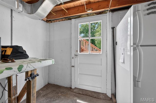 570 Southbrook Drive, St Louis, MO 63122