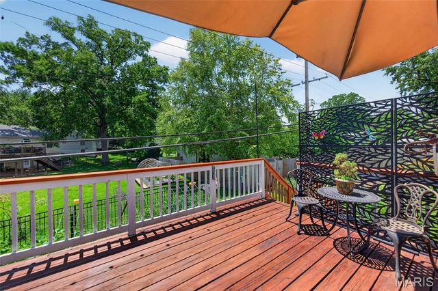 570 Southbrook Drive, St Louis, MO 63122
