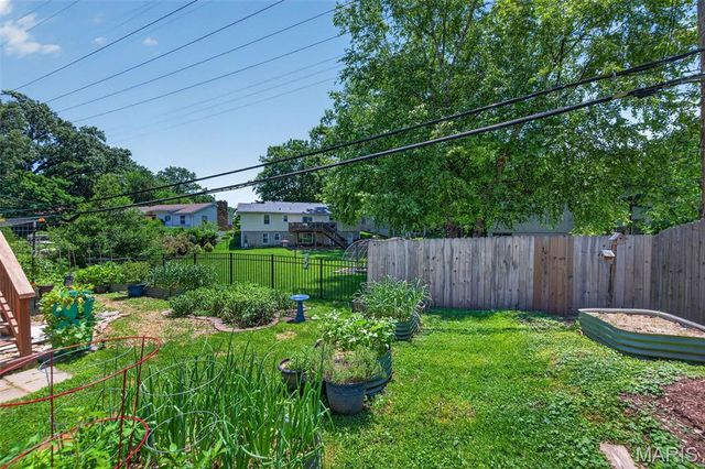 570 Southbrook Drive, St Louis, MO 63122
