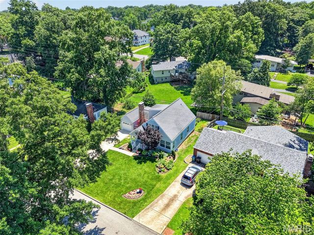 570 Southbrook Drive, St Louis, MO 63122