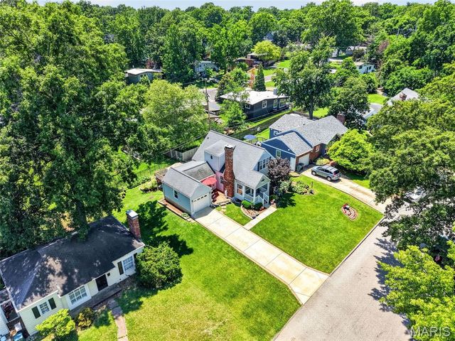 570 Southbrook Drive, St Louis, MO 63122